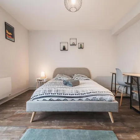 86g1323 Hébergement de vacances Poitiers