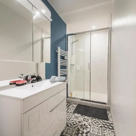 Hébergement de vacances 86g1323 *
